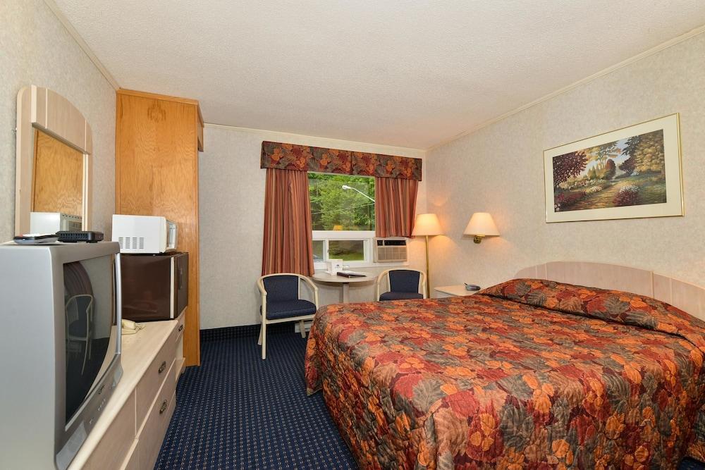 Rodeway Inn Woodstock