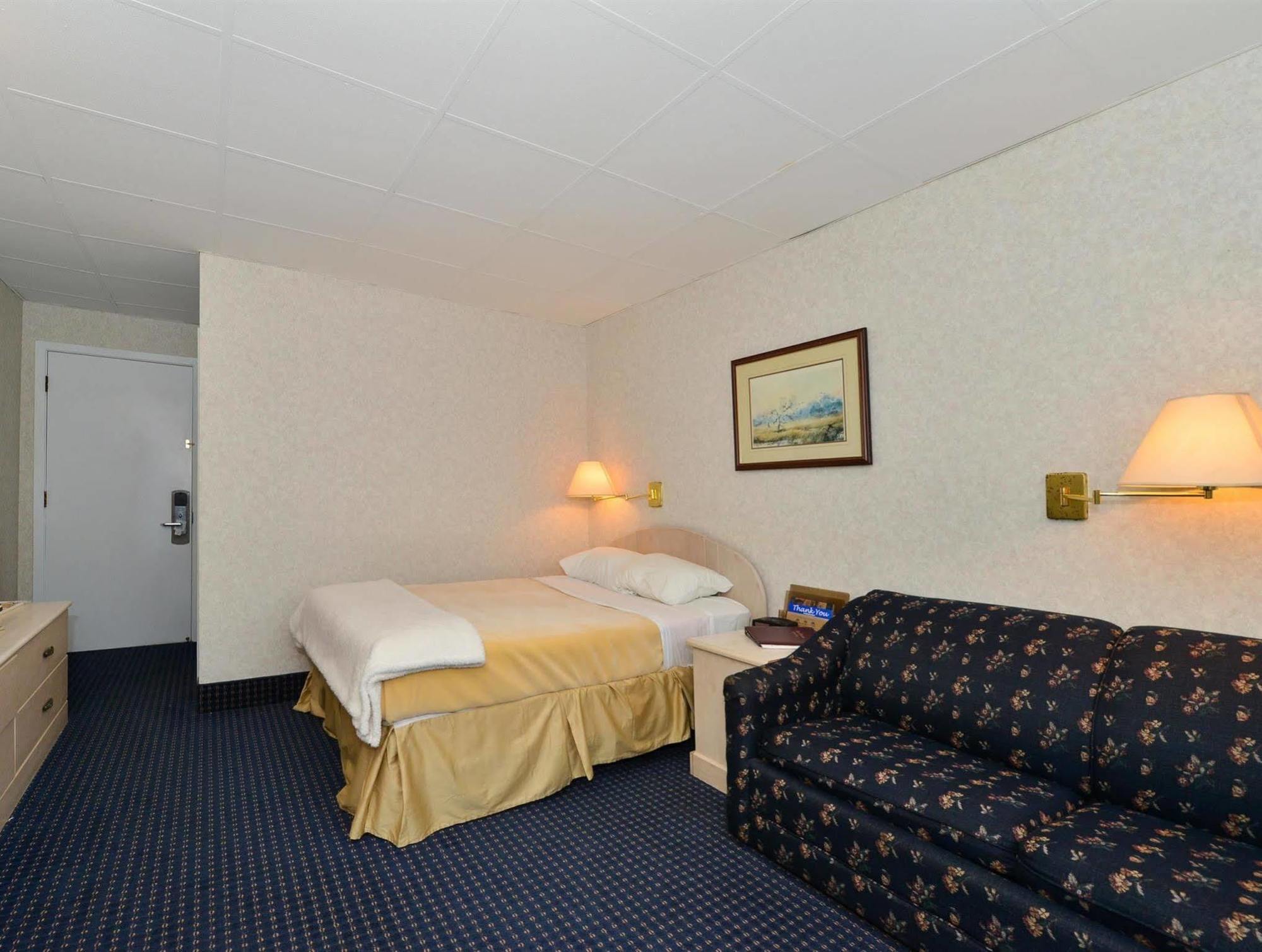 Rodeway 3*